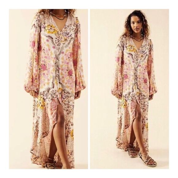 Free People
Maris Printed Midi Dress
Size XS, M 
Retail $168 - Picture 1 of 13